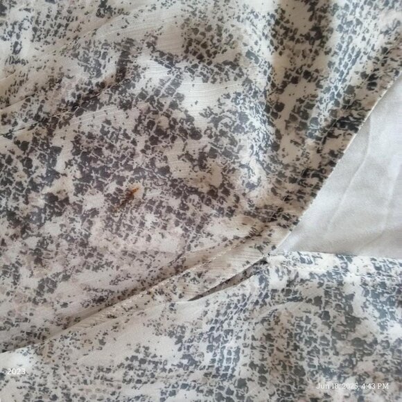 Abercrombie & Fitch Short Sleeve V Neck Snakeskin Wrap Mini Dress Tan Size XS - Picture 10 of 10